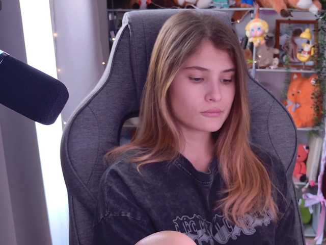 FOX69LOVE live cam on BongaCams