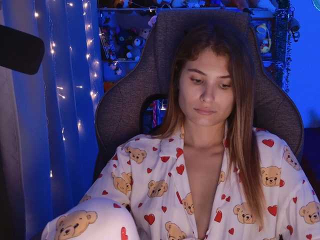 FOX69LOVE live webcam show
