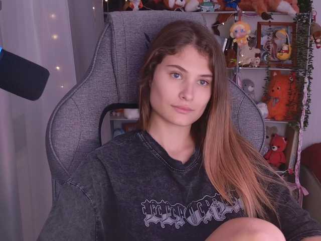 FOX69LOVE live webcam show