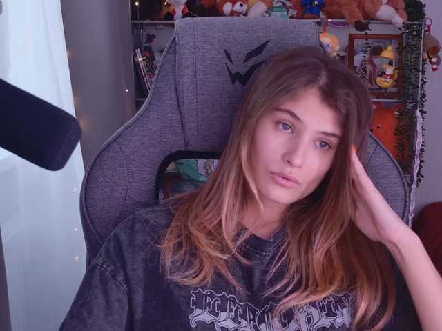 FOX69LOVE live cam on BongaCams