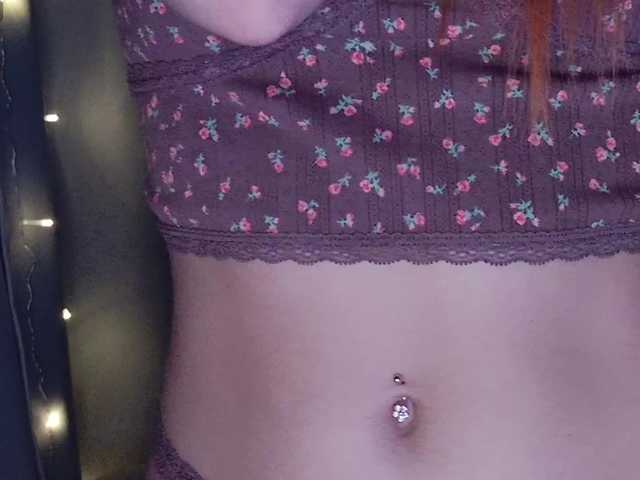 FOX69LOVE's BongaCams show and profile