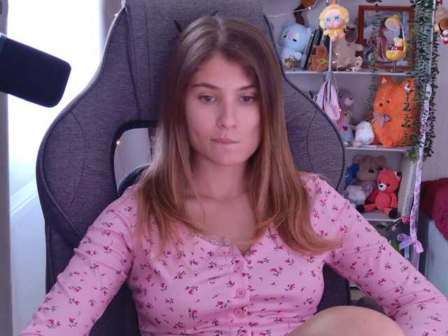 FOX69LOVE live webcam show