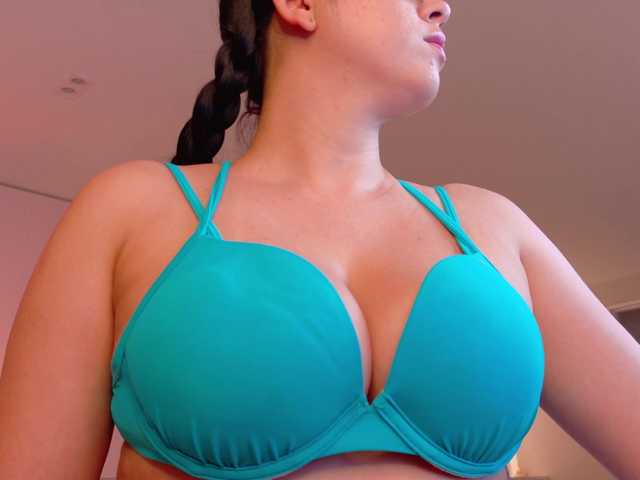 ShanellMoore live cam on BongaCams