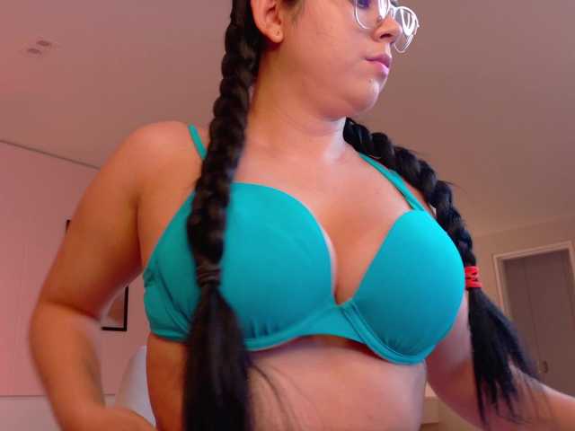 ShanellMoore live cam on BongaCams