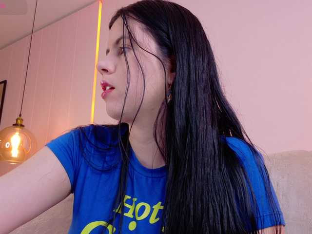 ShanellMoore live cam on BongaCams