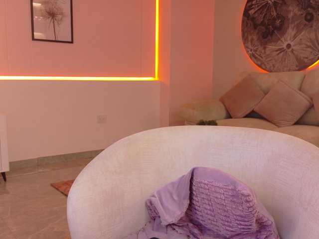 ShanellMoore live cam on BongaCams