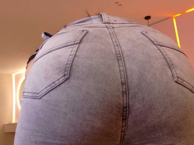 ShanellMoore live webcam show