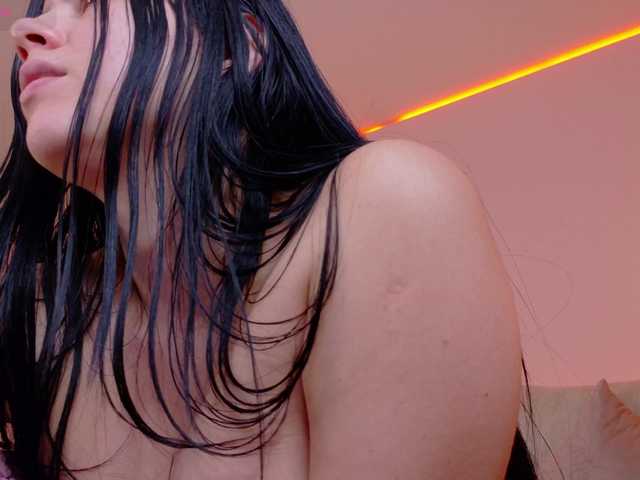 ShanellMoore live cam on BongaCams