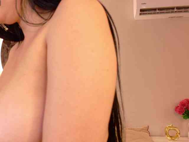 ShanellMoore webcam