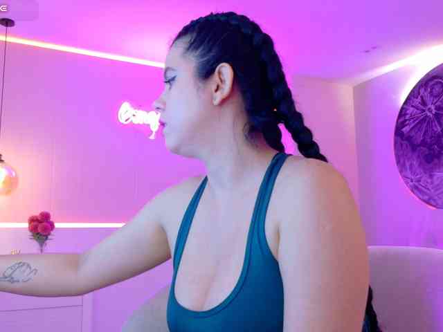 ShanellMoore ShanellMoore