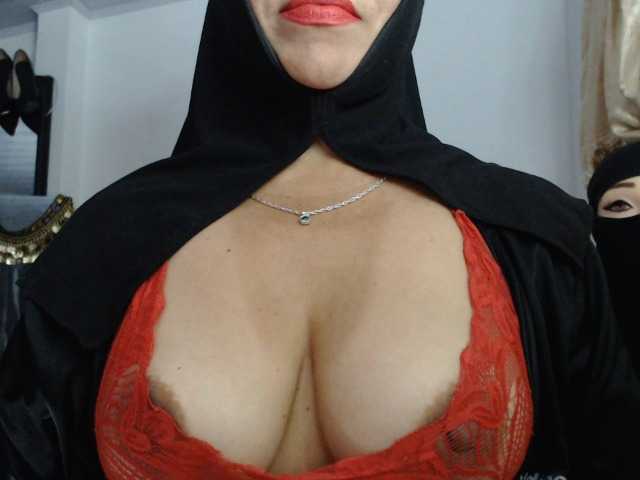 nadia-abaud live cam on BongaCams