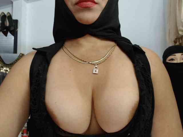 nadia-abaud Live Webcam on BongaCams