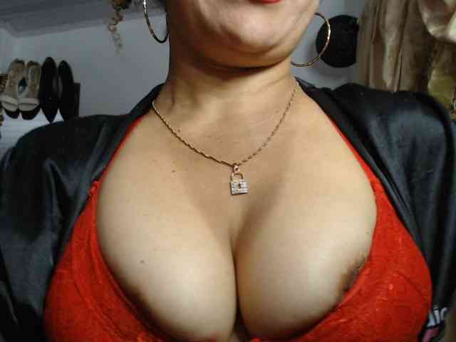 nadia-abaud webcam