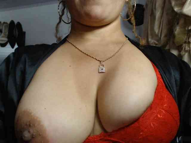 nadia-abaud webcam