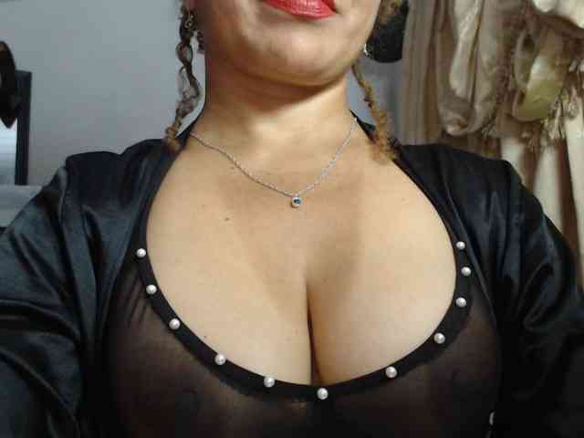 nadia-abaud webcam
