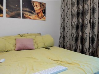 Glamouros Porn Show