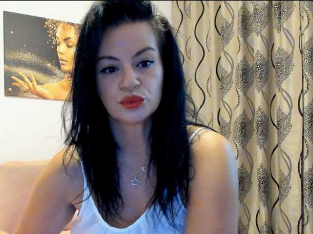 Glamouros live cam on BongaCams