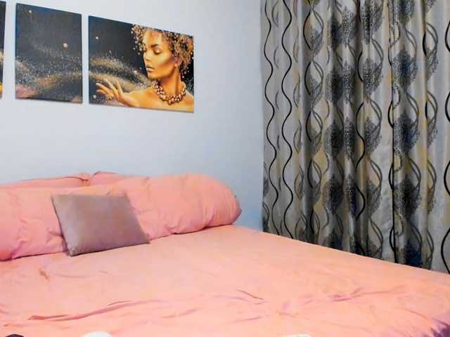 Glamouros live cam on BongaCams