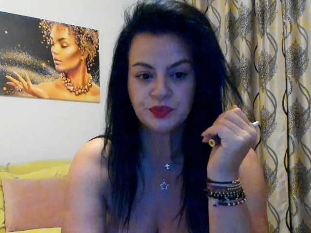 Glamouros live cam on BongaCams
