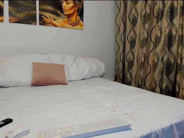 Glamouros webcam