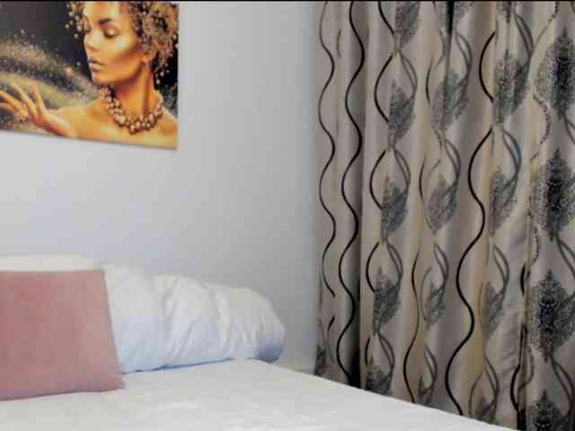 Glamouros webcam