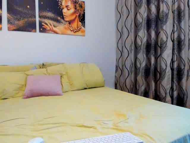 Glamouros webcam