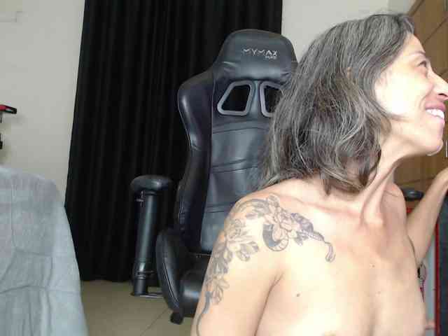 Modelo: LettyWild