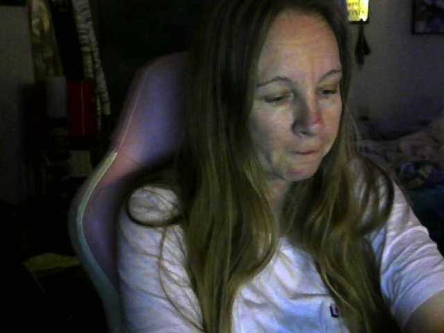 MilaStoned's BongaCams show and profile