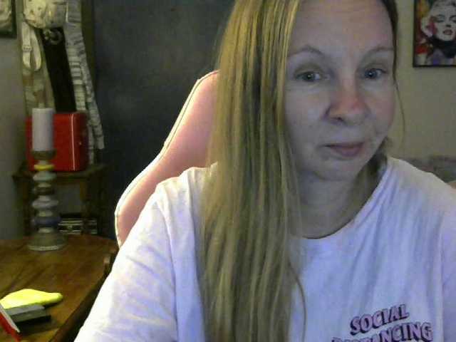 MilaStoned's BongaCams show and profile