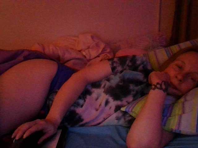 MilaStoned's BongaCams show and profile