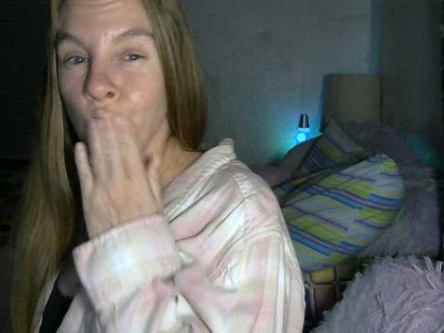 MilaStoned live cam on BongaCams