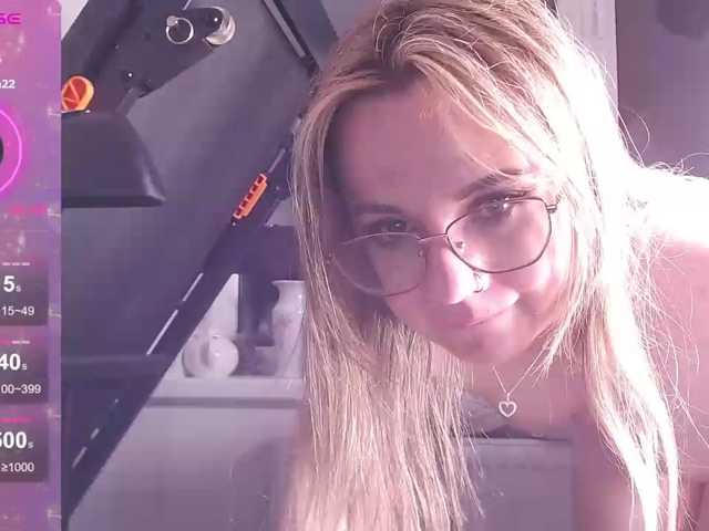 Mimimigirl live cam on BongaCams