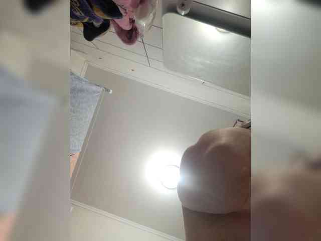 Mimimigirl webcam