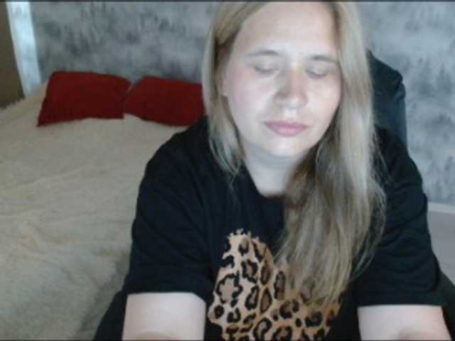 AdelinaLawson live webcam show
