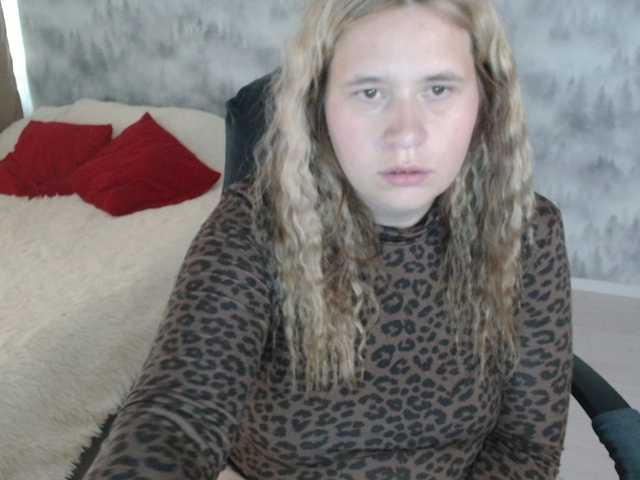 AdelinaLawson live cam on BongaCams