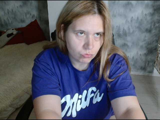 AdelinaLawson live cam preview