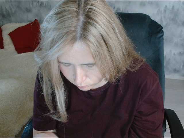 AdelinaLawson live cam on BongaCams