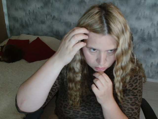 AdelinaLawson live cam on BongaCams