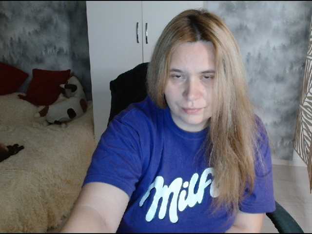 AdelinaLawson live cam on BongaCams