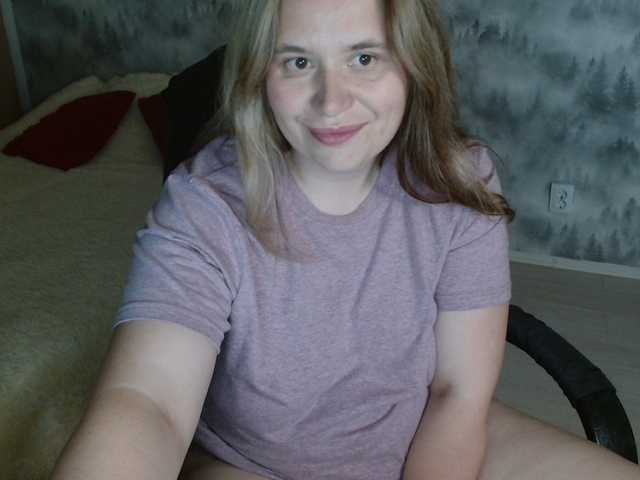 AdelinaLawson live cam on BongaCams