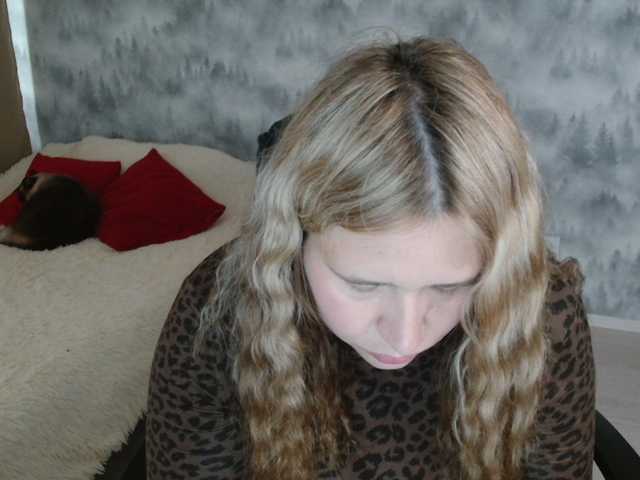 AdelinaLawson live cam on BongaCams