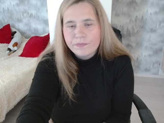 AdelinaLawson live cam on BongaCams