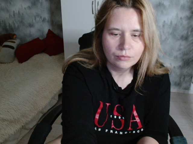 AdelinaLawson live cam on BongaCams