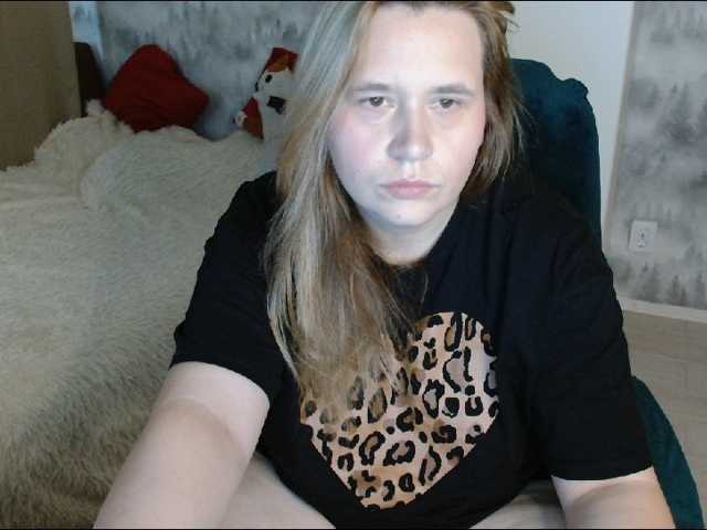 AdelinaLawson live cam on BongaCams