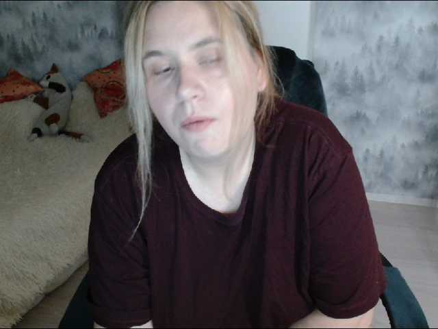 AdelinaLawson, live now on BongaCams