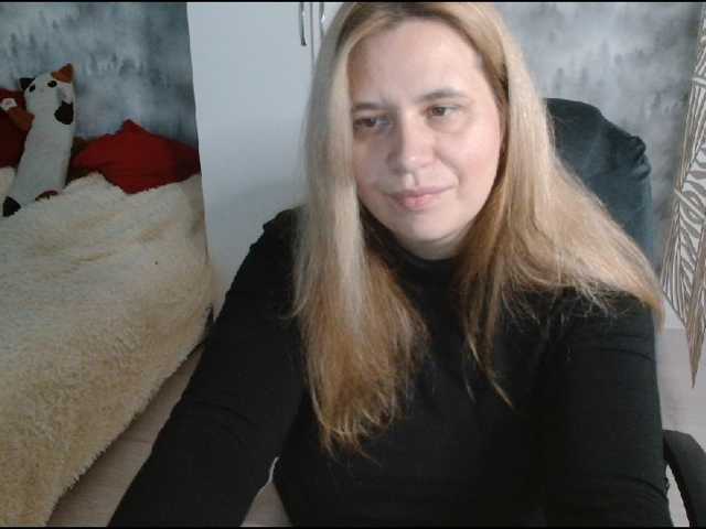 AdelinaLawson live cam on BongaCams