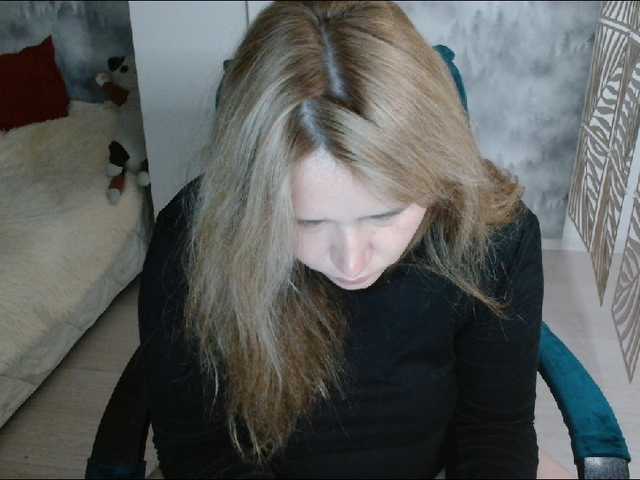 AdelinaLawson live cam on BongaCams