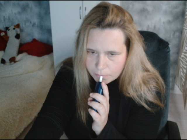 AdelinaLawson live cam on BongaCams
