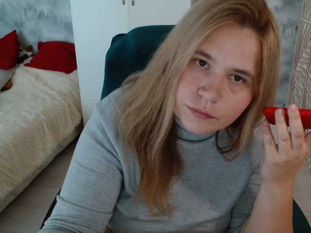 AdelinaLawson live cam preview