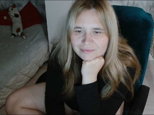 AdelinaLawson live cam on BongaCams